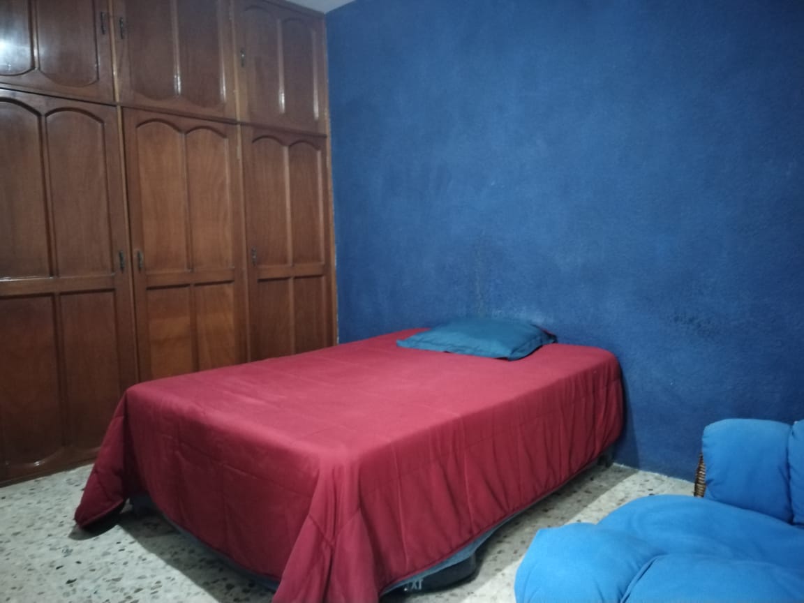 Casa en Venta, Calle Obregón: Amplios Espacios y Comodidades - Galería 8